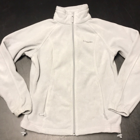 light gray columbia jacket